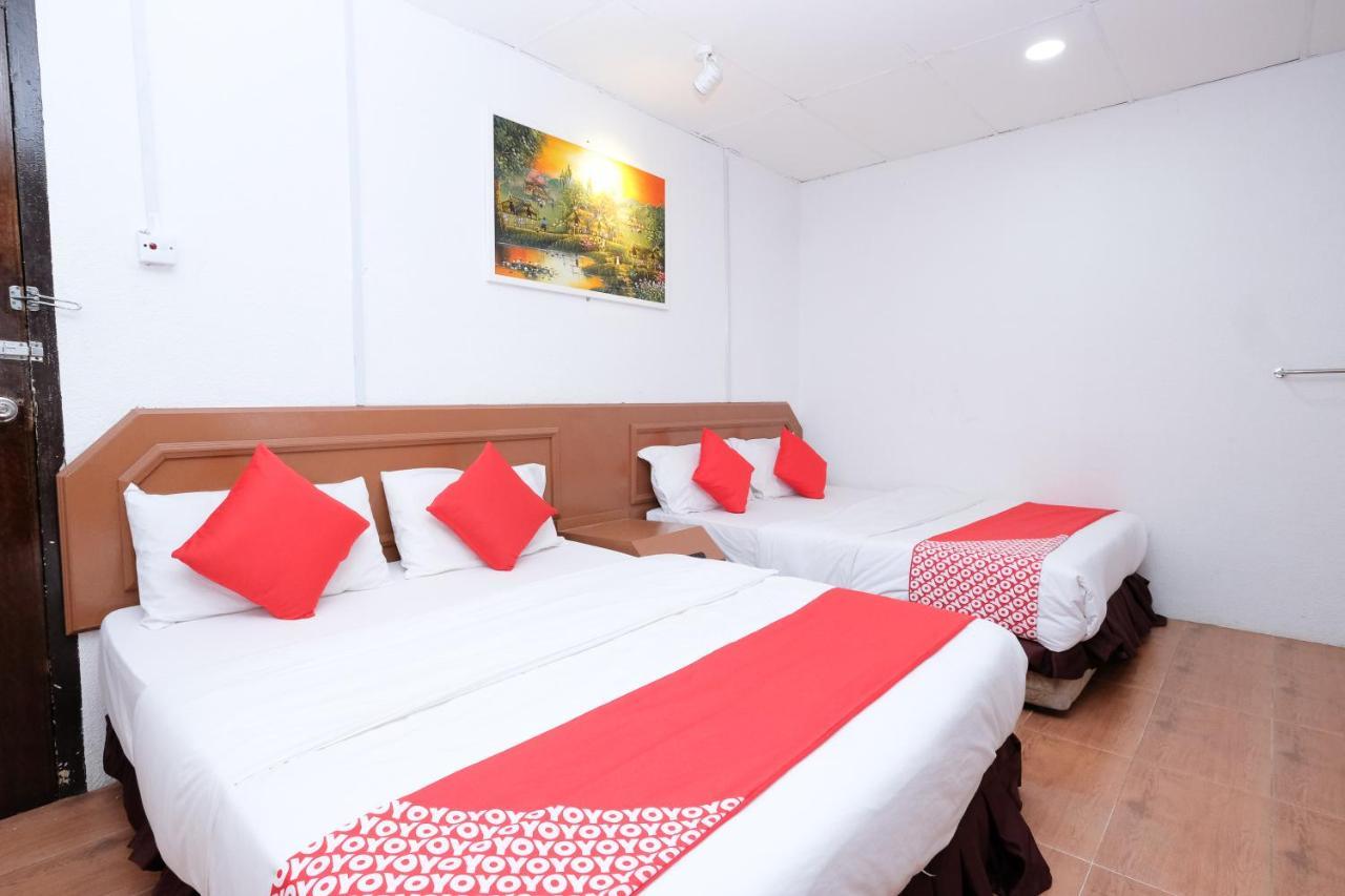 Oyo 715 Mr J Hotel Kota Bharu Exterior photo
