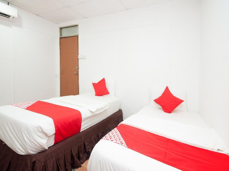Oyo 715 Mr J Hotel Kota Bharu Exterior photo